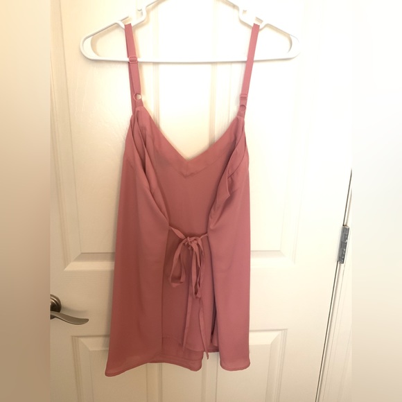 Light pink flowy tank top - Picture 2 of 3